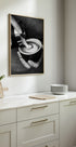 Poster „Barista bereitet Latte-Kaffee zu“ – Posterbox.dk