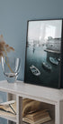 Boote mit Blick auf Apulien Poster - Posterbox.dk