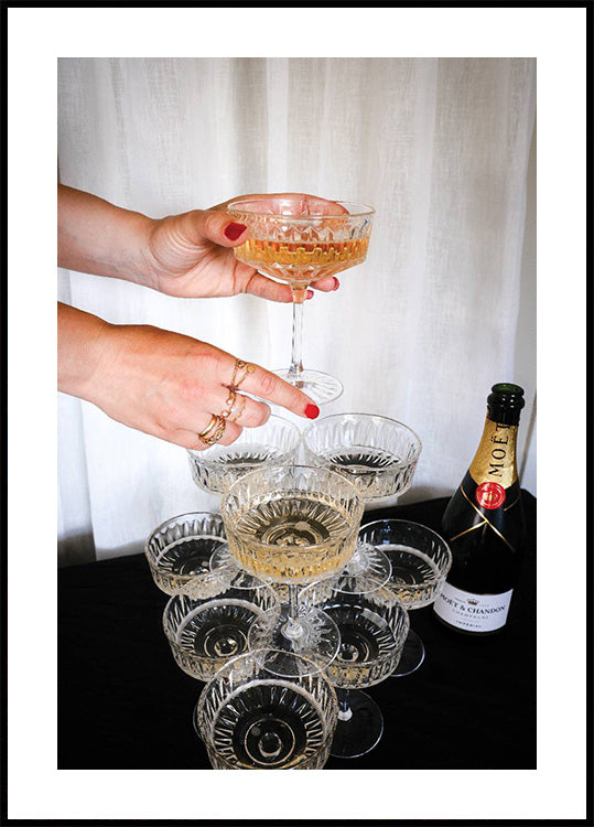 Champagnergläser-Pyramide-Druckposter - Posterbox.dk