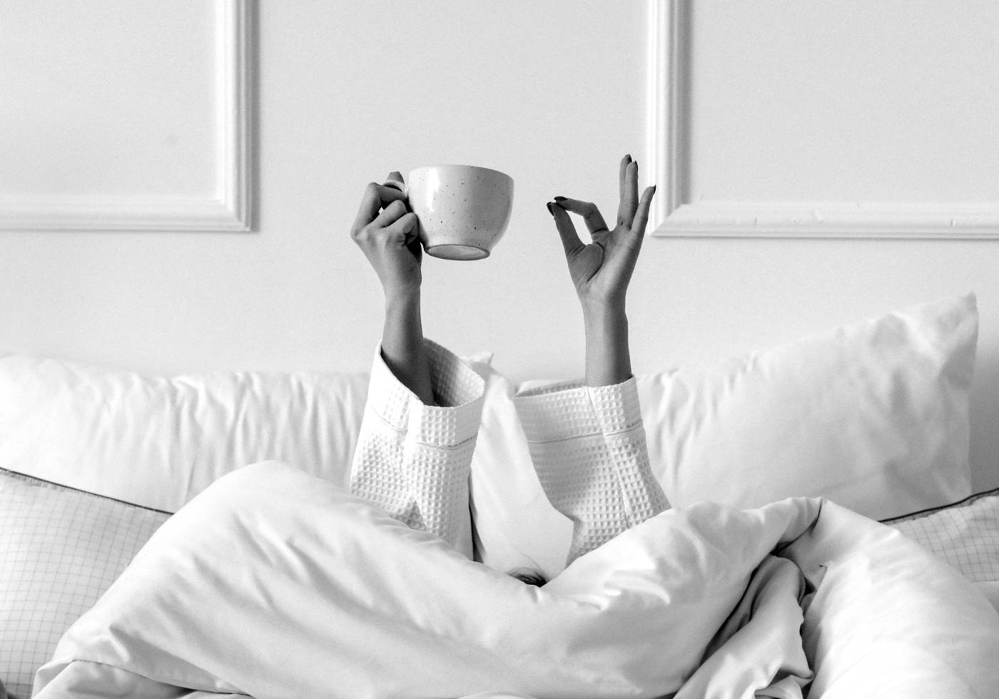 Kaffee im Bett Schwarz-Weiß-Poster - Posterbox.dk
