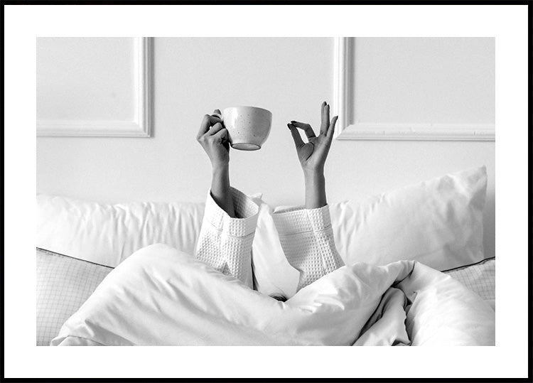 Kaffee im Bett Schwarz-Weiß-Poster - Posterbox.dk