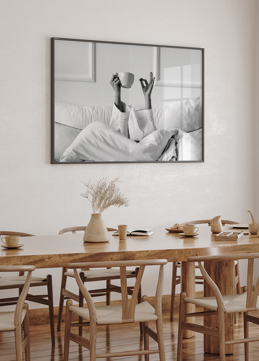 Kaffee im Bett Schwarz-Weiß-Poster - Posterbox.dk