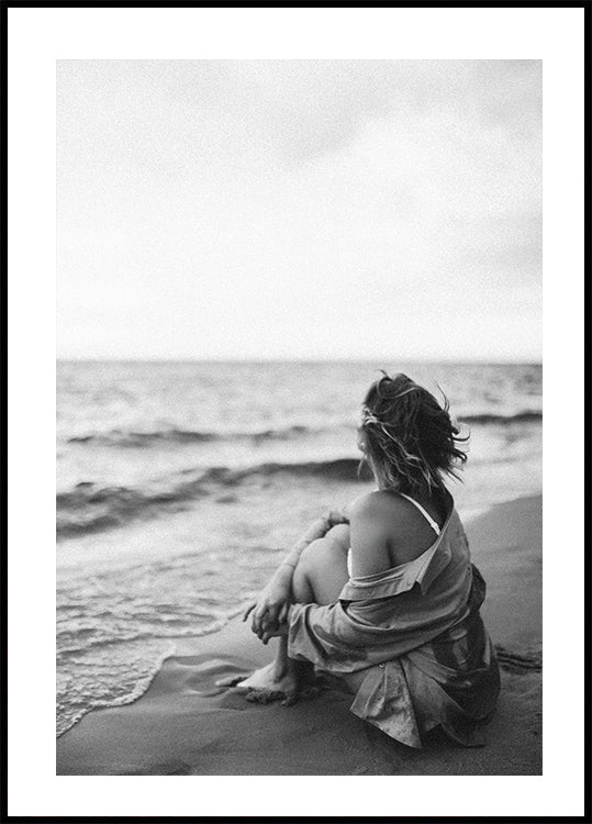 Frau am Strand Poster - Posterbox.dk