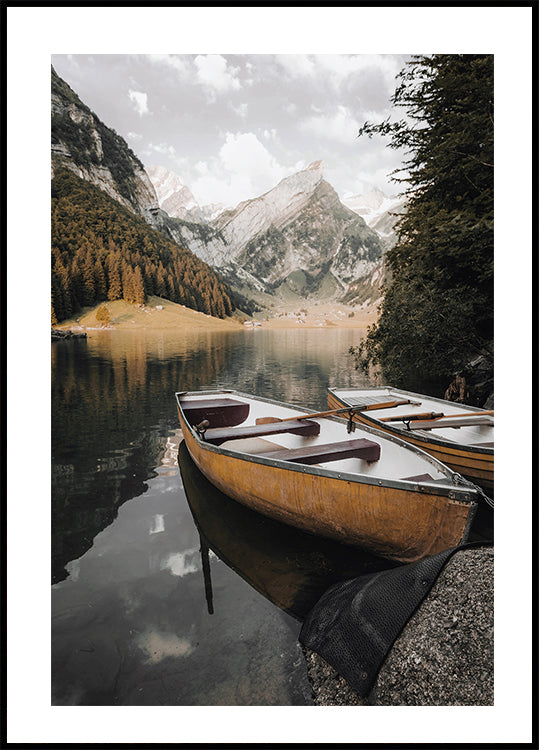 Serene Lake Reflection Poster - Posterbox.dk