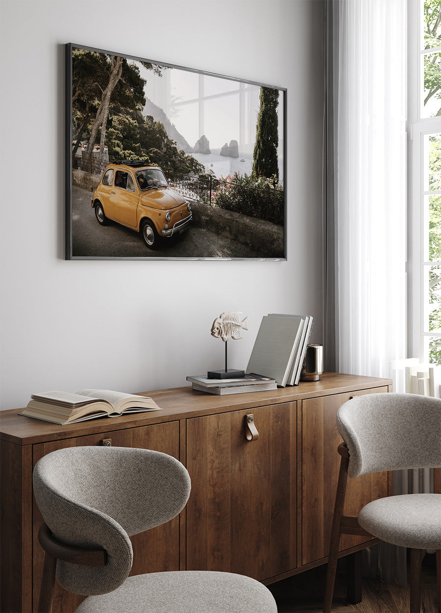 Kleines orangefarbenes Auto in Capri Poster - Posterbox.dk