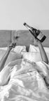 Poster Frau trinkt Wein im Bett - Posterbox.dk