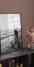 Frau am Strand Poster - Posterbox.dk
