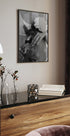 Frau mit Blumenposter - Posterbox.dk