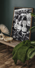 Wandkunst-Poster „Frauen trinken in der Bar“ – Posterbox.dk