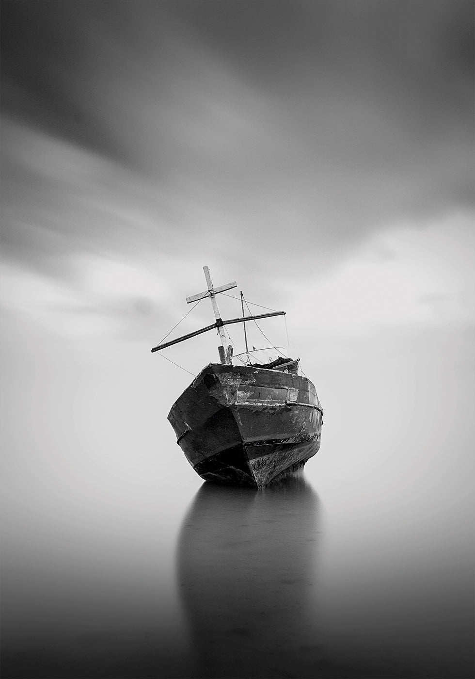 Ein altes gestrandetes Schiff Poster - Posterbox.dk