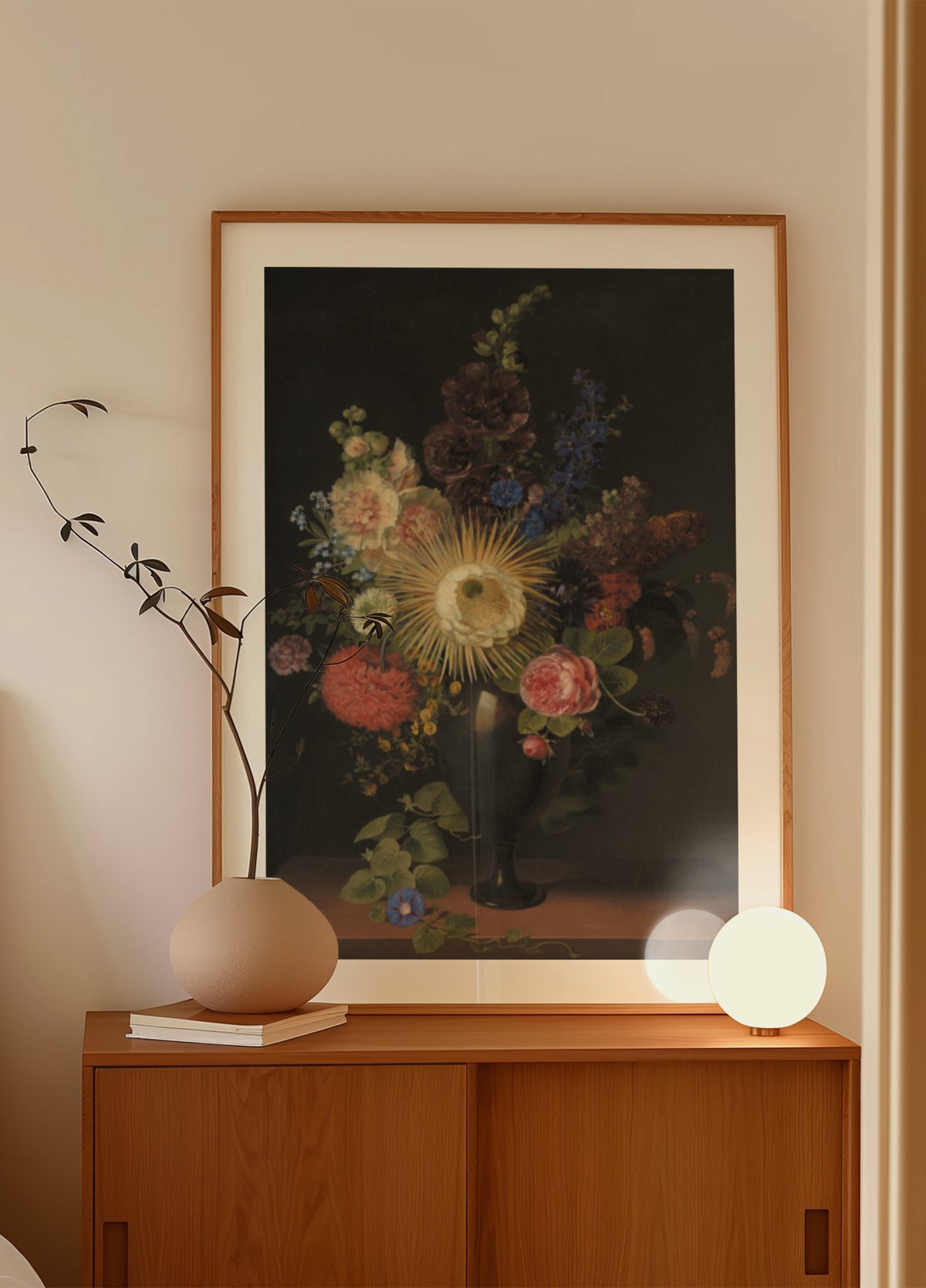 Eine Porphyrvase mit Kaktus Grandiflora und anderen Blumen von C. D. Fritzsch