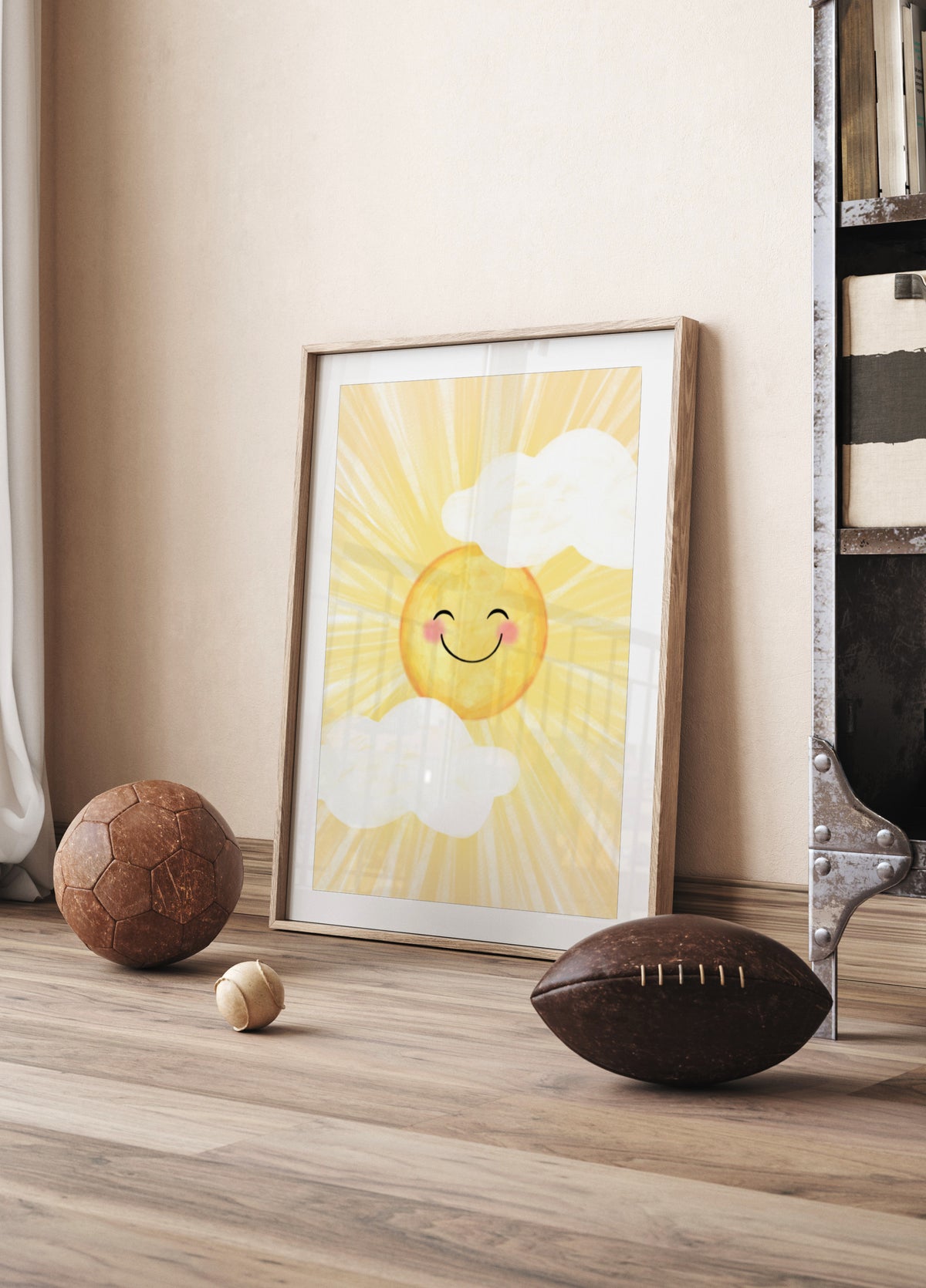 Glückliche lächelnde Sonne