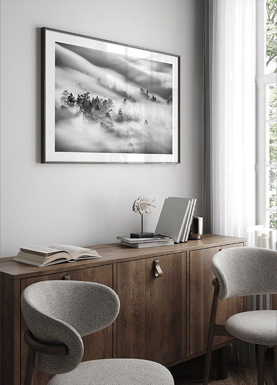 Whispers Through the Mist Plakat - Posterbox