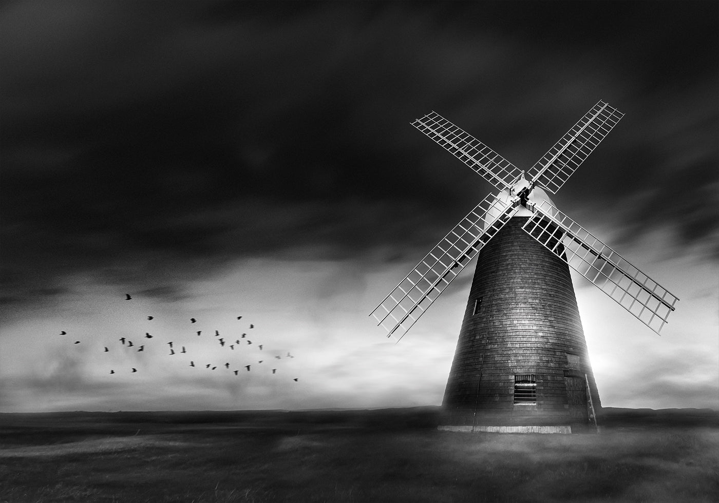 Die dunkle Mühle im Schwarzweiß-Poster - Posterbox.dk
