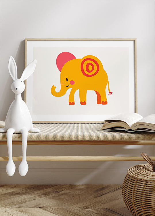 Gelber Elefant mit rosa Ohren, fröhliches Poster – Posterbox.dk