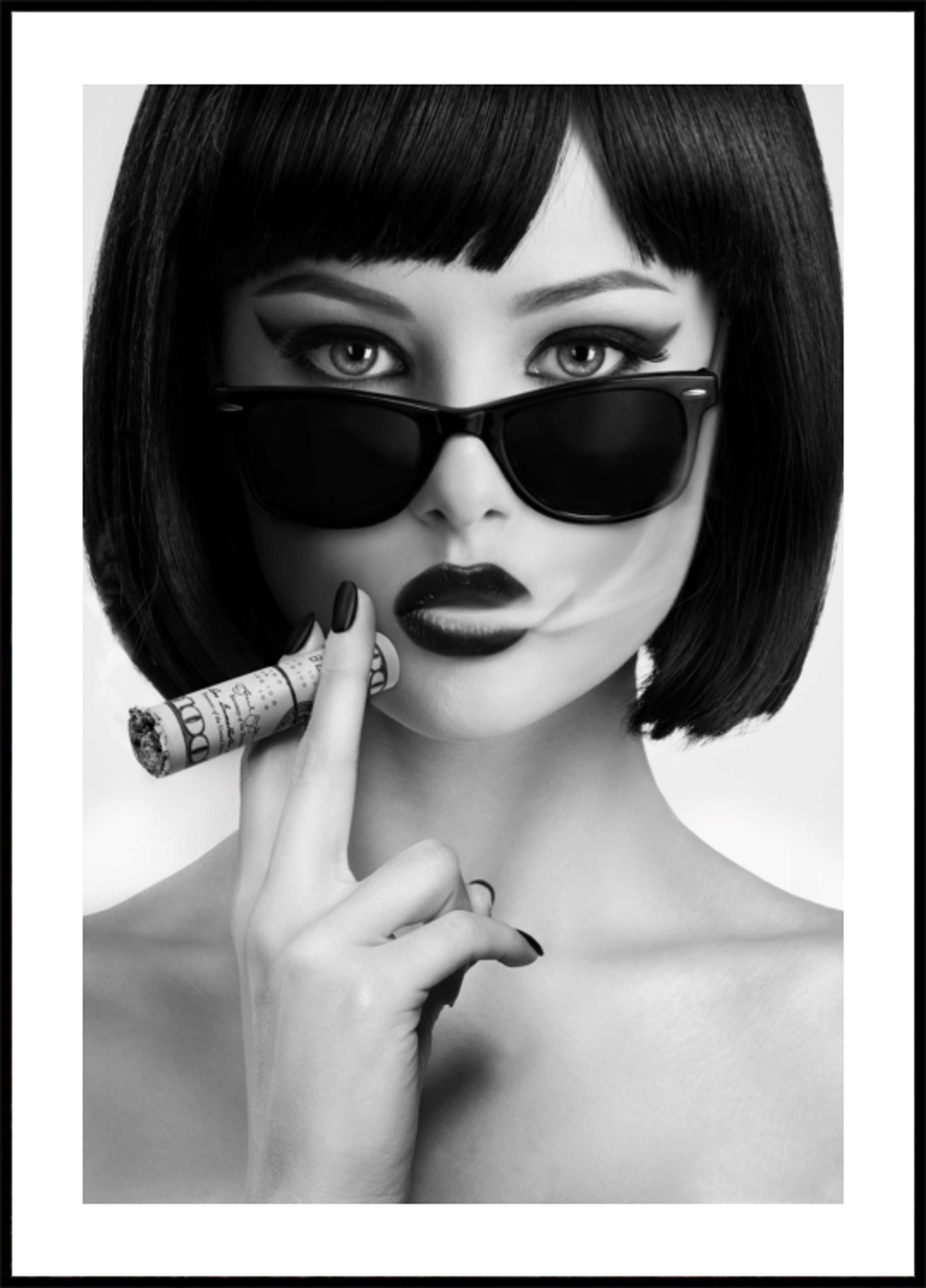 Selbstbewusster Glamour-Rauch